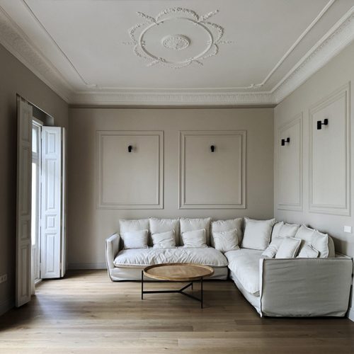 Salón de Casa Ciscar, proyecto de arquitecto viviendas de lujo Valencia especializado en rehabilitación.
